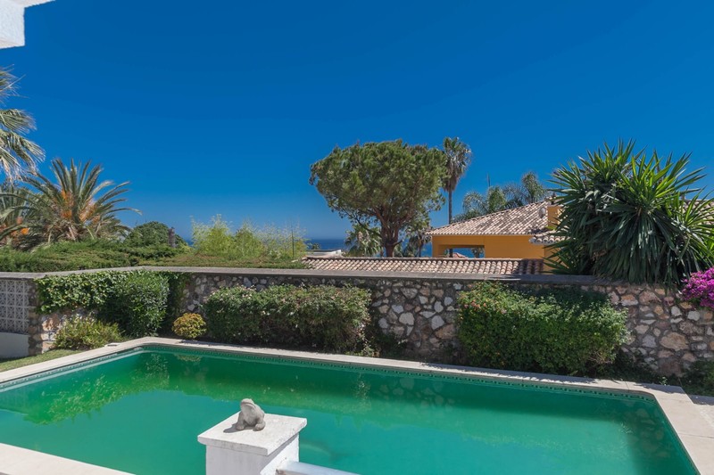 Marbella villa met uitzicht op zee klaar voor een renovering